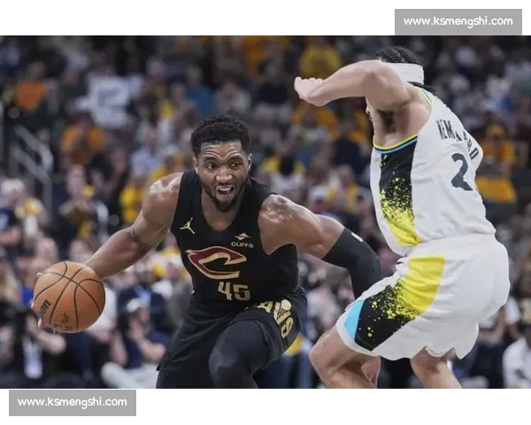 爆发式蜕变!小米切尔季后赛场均 15+6 创生涯新高,热火 2400 万续约锁定后场未来 爆发式蜕变!小米切尔季后赛场均 15+6 创生涯新高,热火 2400 万续约锁定后场未来